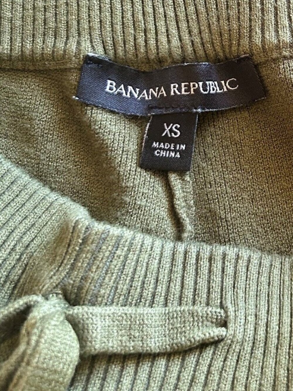 BANANA REPUBLIC Olive Green Knit Wide Leg Cropped Sweater Pants Sz XS EUC - Picture 5 of 8